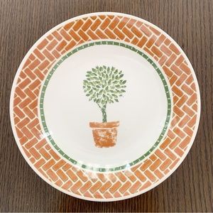 Pier 1 Topiary Dinner 10” Plates made in England Brick Border